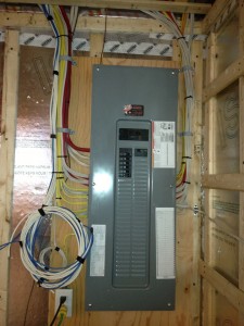 Installation et branchement de panneau électrique résidentiel avec disjoncteur | Électricien Terrebonne.com